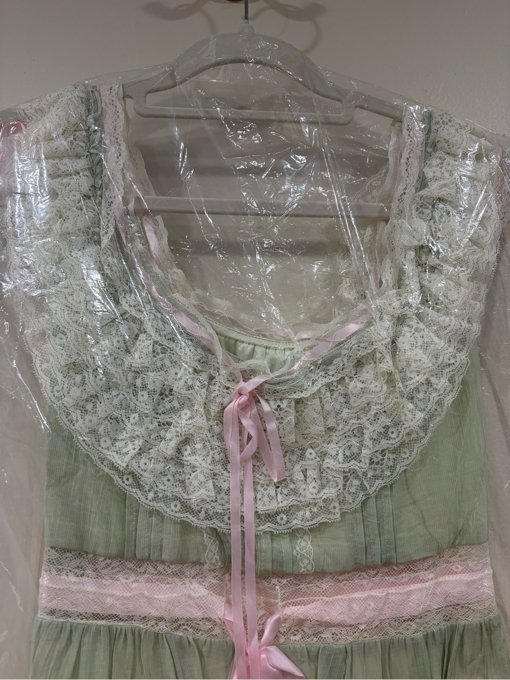 NEW LaceMade Green Kite Dress - Picture 10 of 16